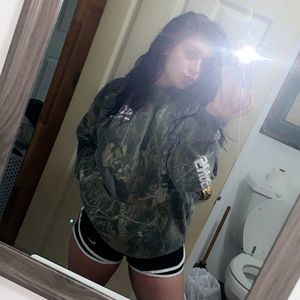 Meet your Posher, Marissa